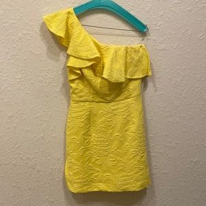 Cute yellow dress size 0 worn twice! Lilly Pulitzer
